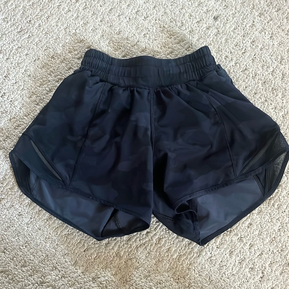 black camo lululemon shorts